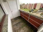 Balkon - Fischeln: schön aufgeteilte Dreizimmerwohnung mit kleinem Balkon und KFZ-Stellplatz!