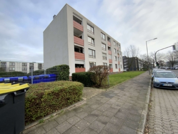 Fischeln: schön aufgeteilte Dreizimmerwohnung mit kleinem Balkon und KFZ-Stellplatz!, 47807 Krefeld, Wohnung