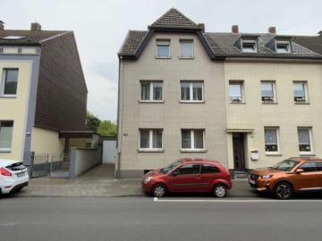 Einfamilienhaus mit großem Grundstück und verschiedenen Nutzungsmöglichkeiten, 41199 Mönchengladbach, Haus