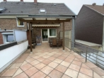 Terrasse - Einfamilienhaus mit großem Grundstück und verschiedenen Nutzungsmöglichkeiten