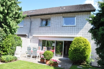 Große Doppelhaushälfte mit Ausbaureserve in traumhafter Lage von St. Tönis!, 47918 Tönisvorst, Haus