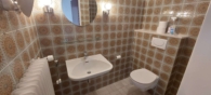 Badezimmer 1 - Charmantes Reihenmittelhaus in Krefeld-Bockum
