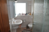 Bad - Schnuckelige Zweizimmerwohnung im Zweifamilienhaus. Super Lage „Rosental“.