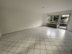 Wohnzimmer - VERKAUFT!! Hochparterrewohnung mit Terrasse und Garage