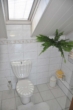 Gästetoilette - Beste Dyklage: Haus im Haus! Individuelle Eigentumswohnung in schönem Zweifamilienhaus!