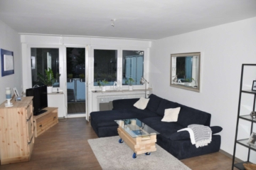 Vermietet! 3-Zimmerwohnung mit tollem Balkon in schöner Lage! Neues Bad, neuer Boden, neue Elektrik!, 47803 Krefeld, Wohnung
