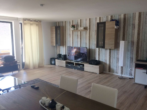 Wohnzimmer - Zweizimmerwohnung mit Balkon in schöner Citylage! Kernsaniert vor einem Jahr!