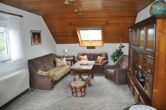 Wohnzimmer - Möblierte 2-Zimmer-Einliegerwohnung zum Wohnen auf Zeit!
