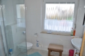 Badezimmer - RESERVIERT!! Kleines Einfamilienhaus in gewachsener und ruhiger Lage!
