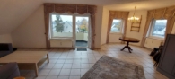 Wohnzimmer - Schöne 2-Zimmerwohnung mit Balkon in Moers