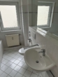 Badezimmer - Anrath: schöne 3-Zimmerwohnung mit großem Balkon und freiem Blick! TG-Stellplatz
