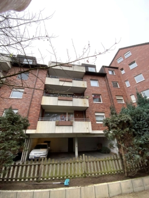 Solide Kapitalanlage! 3-Zimmerwohnung im 1. OG mit Balkon und Stellplatz., 41065 Mönchengladbach, Wohnung