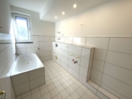 Badezimmer - Bockum: Zweizimmerwohnung mit sonnigem Balkon in wunderschöner Lage. Neues Bad!!