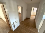 Flur - 3-Zimmer Erdgeschosswohnung in der City-Randlage von Krefeld-Hüls