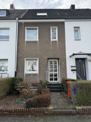 Bockum: Einfamilienhaus mit schönem Grundstück in sehr beliebter Wohnlage!, 47800 Krefeld, Reihenmittelhaus