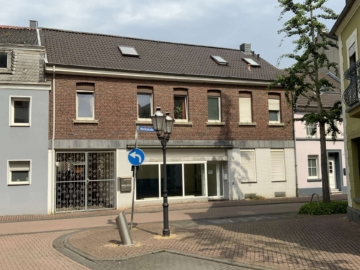 Alternative zum Einfamilienhaus. Mehrfamilienhaus mit möglicher Wohnung im Erdgeschoss!, 47918 Tönisvorst, Haus