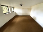 Schlafzimmer - Verkauft!! Sanierungsbedürftige Doppelhaushälfte mit schönem Grundstück in toller Lage