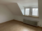 Wohnzimmer - Sanierungsbedürftige 3-Zimmerwohnung in schöner Cityrandlage!