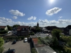 Ausblick - Tolle 2-Zimmerwohnung mit zwei Balkonen und KFZ-Stellplatz in super Lage!