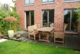 Terrasse - Dyklage: Vierzimmerwohnung mit Terrasse und kleinem Garten in wunderschönem Haus.