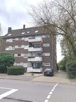 RESERVIERT!! Vermietete 2-Zimmerwohnung mit Fahrstuhl und Balkon. Einzelgarage zum Kauf möglich!, 47798 krefeld, Wohnung