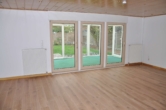 Wohnzimmer - 20 Minuten bis Düsseldorf: freistehendes Einfamilienhaus mit sonnigem Garten!