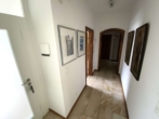 Flur - RESERVIERT!! Erdgeschosswohnung mit Garten und Garage im Zweifamilienhaus
