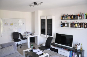 Schöne 2-Zimmerwohnung mit Balkon in sehr gepflegtem Haus!, 47803 Krefeld, Wohnung