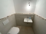 Gäste-WC - Superschöne 2-Zimmerwohnung in St. Hubert